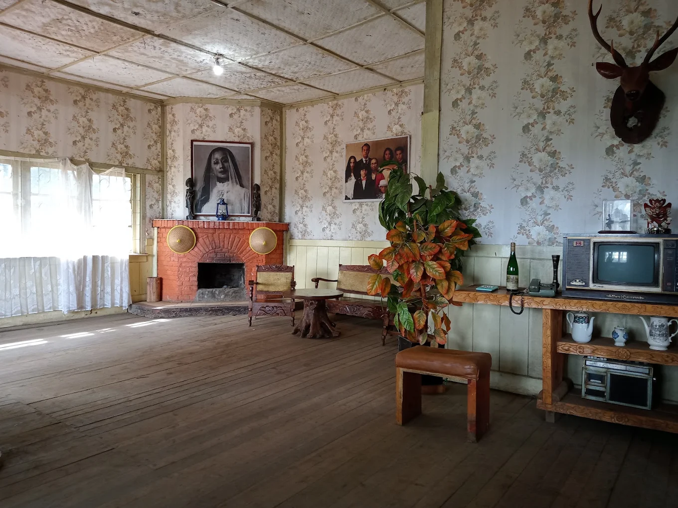 rumah pengabdi setan