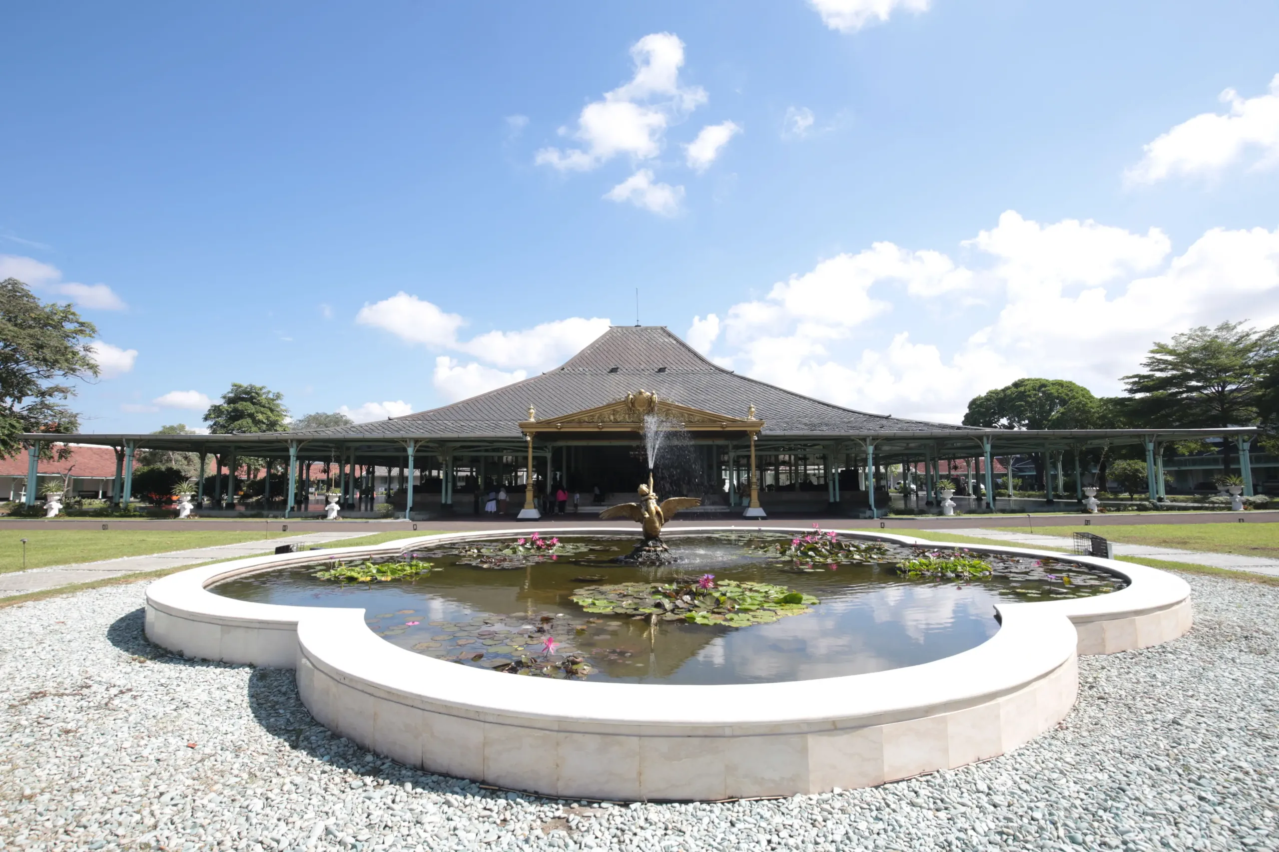 pura mangkunegaran surakarta