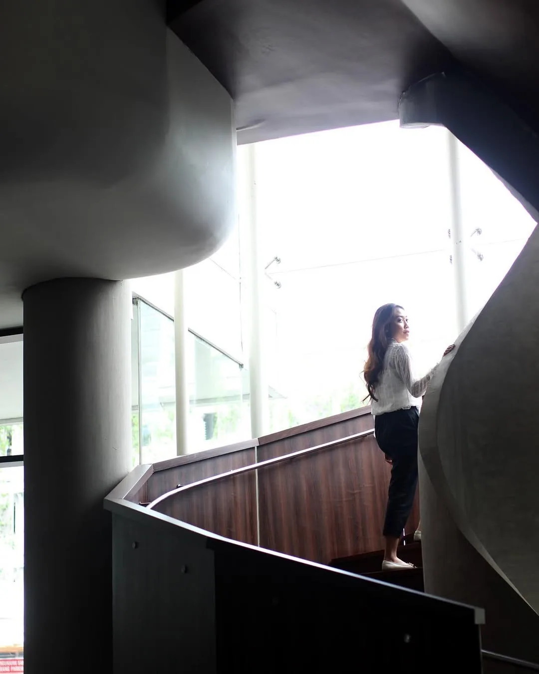 tangga film sore - artotel thamrin