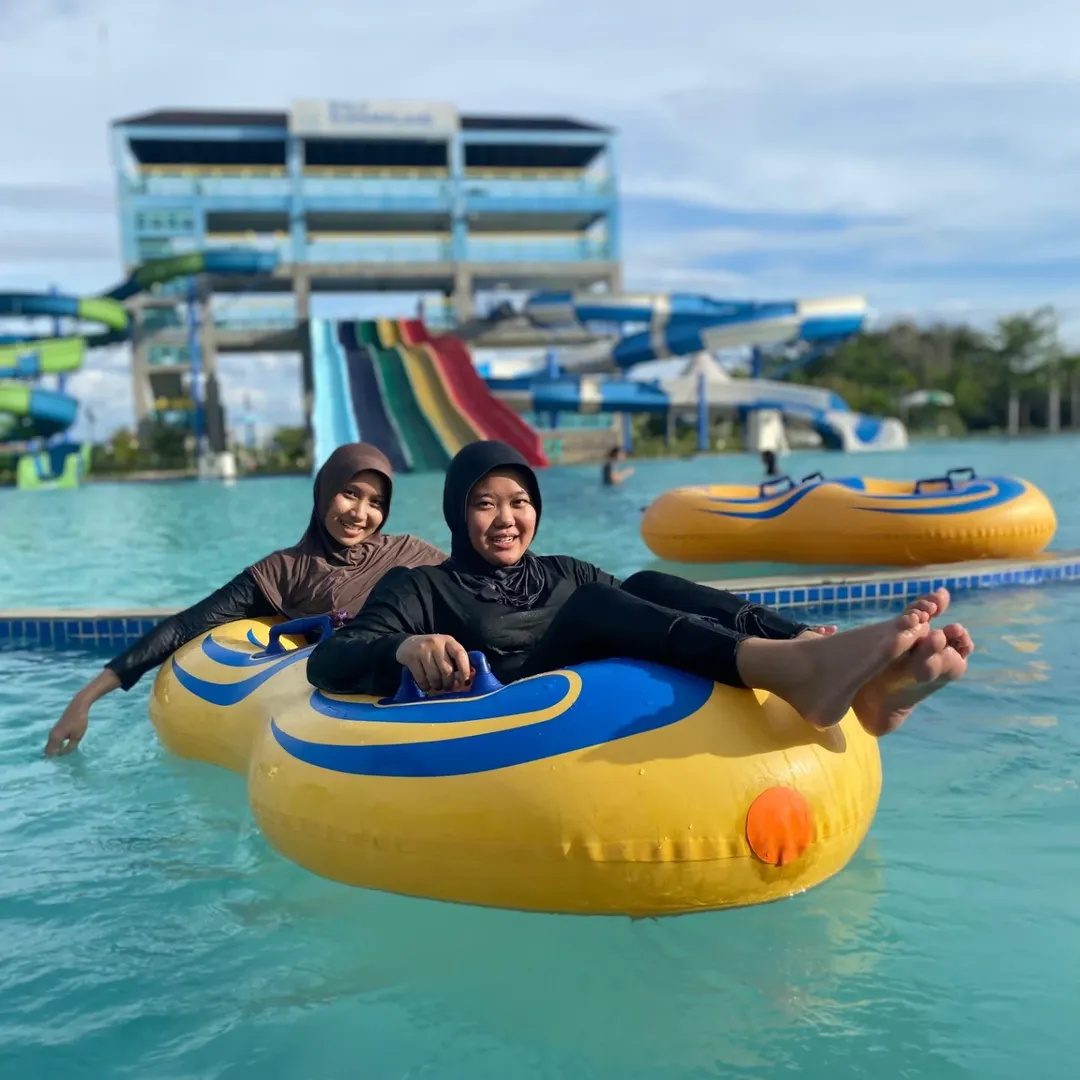 Summerland Tirtamas Waterpark 