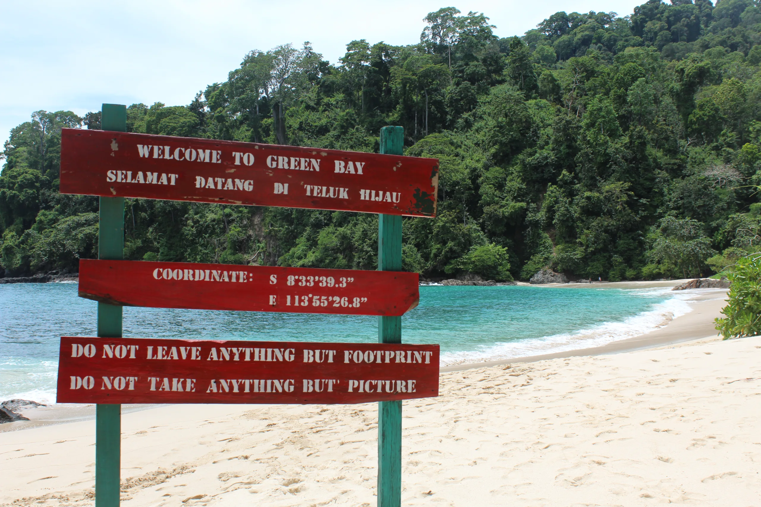 Teluk_Hijau_or_Green_Bay_at_Meru_Betiri_National_Park
