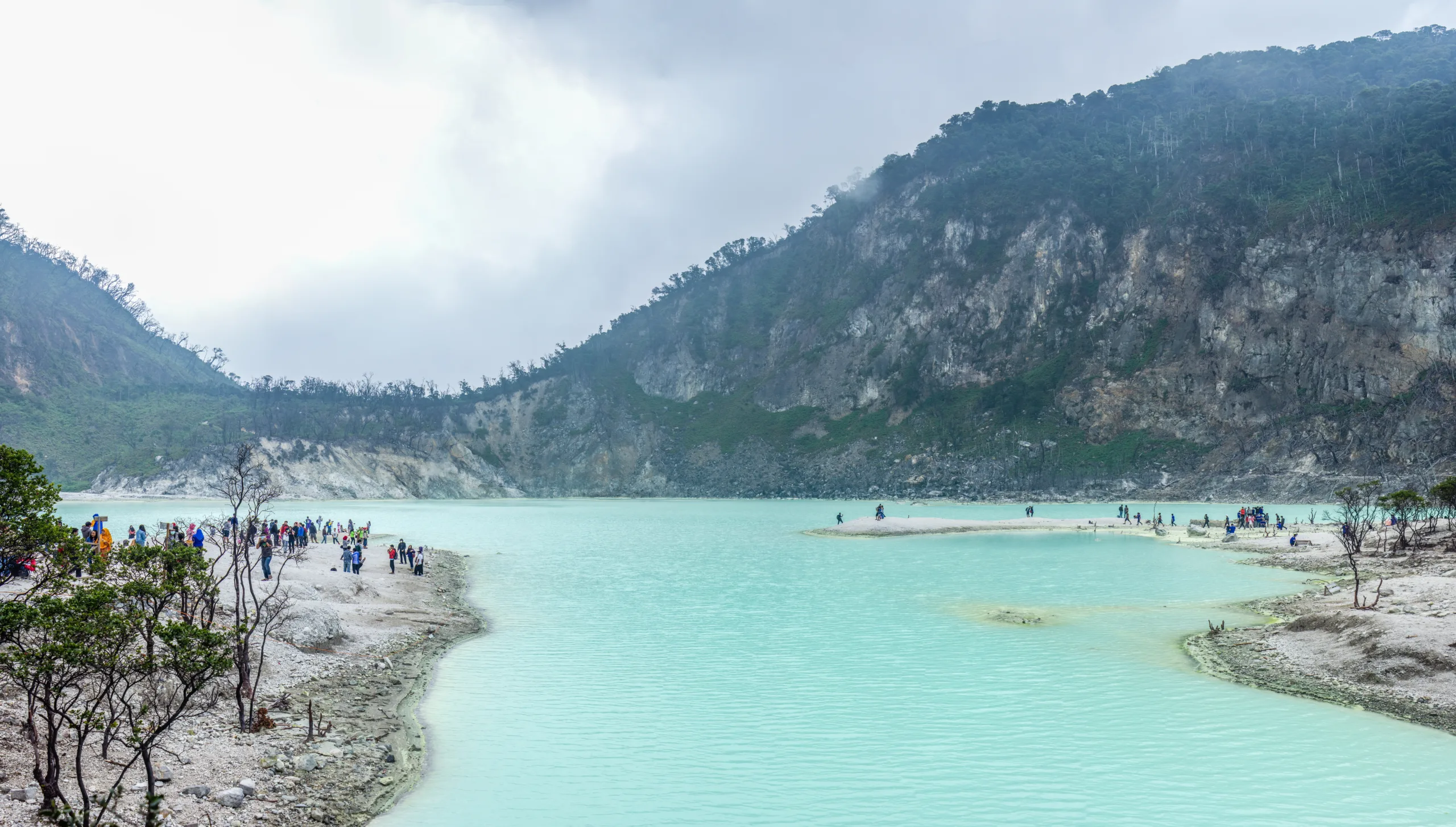 kawah putih ciwidey