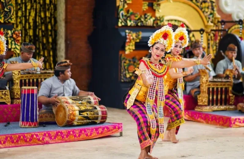 Traditional Balinese dance and ceremonies