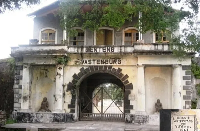 Benteng Vastenburg Solo