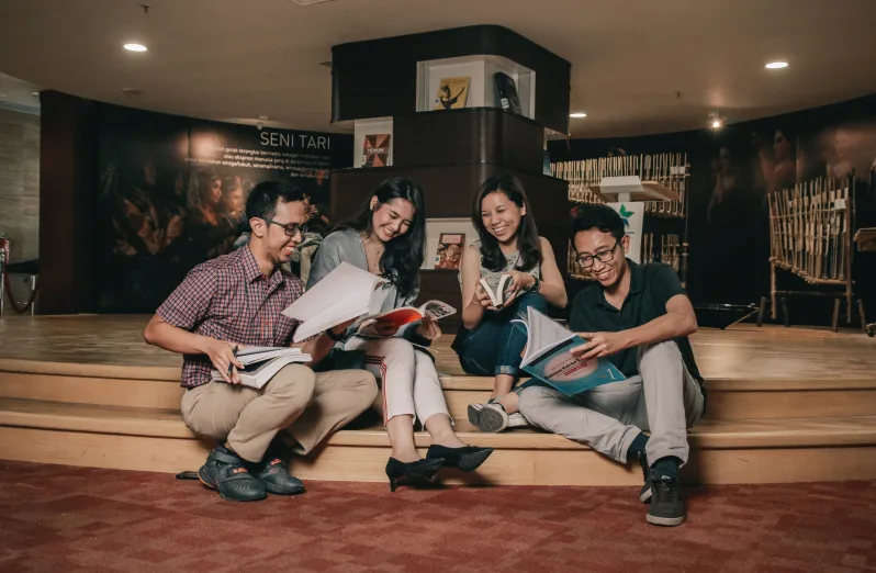 perpustakaan terbaik di indonesia