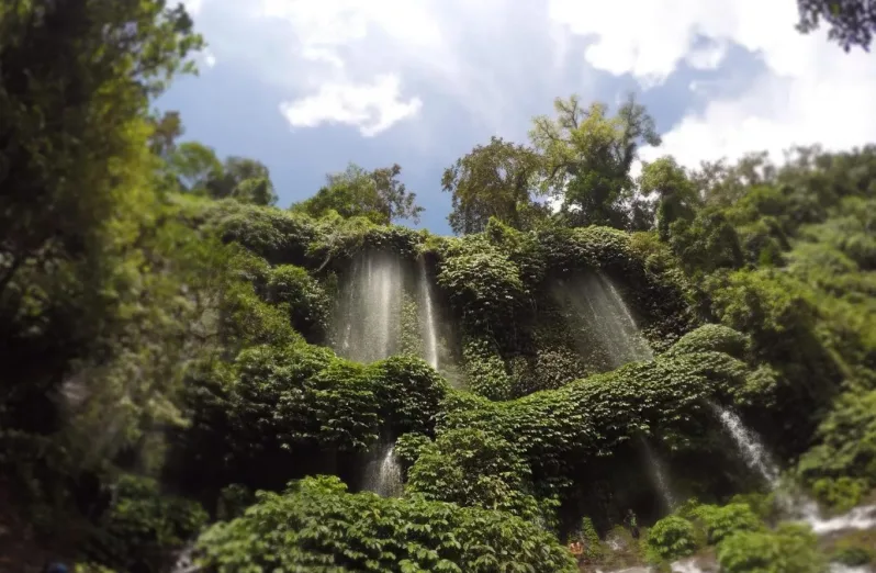 Air Terjun Benang Kelambu
