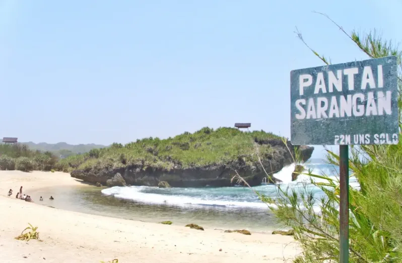 Daya Tarik Pantai Sarangan