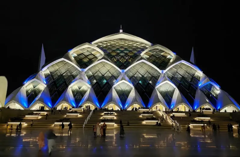 Fasilitas di Masjid Al Jabbar Bandung