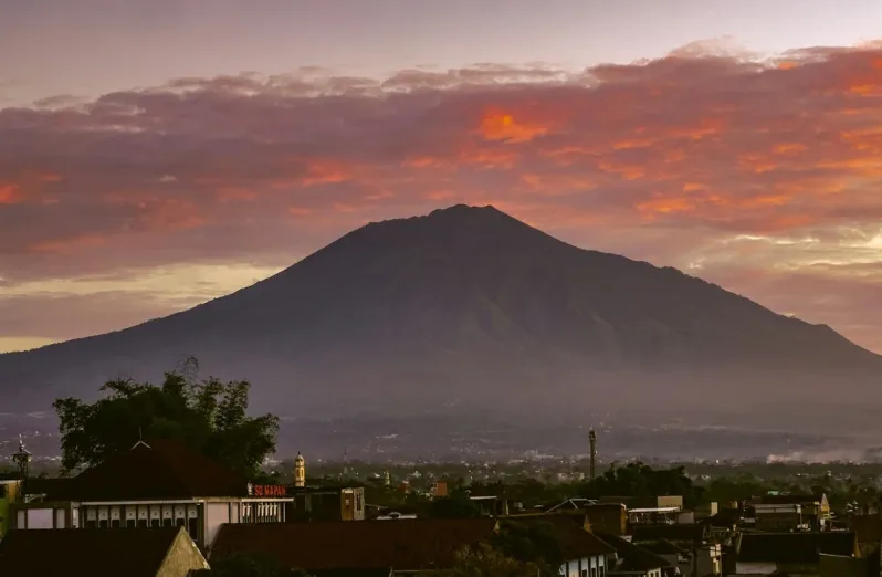 Gunung Arjuna Malang