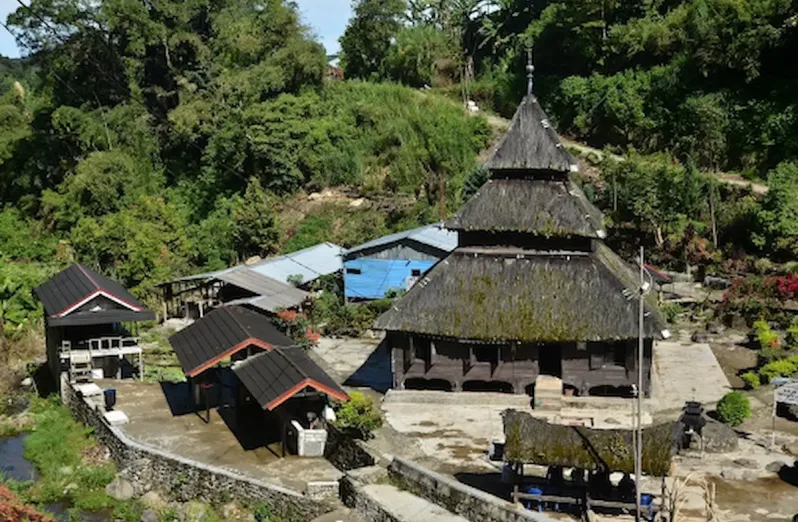 Masjid Tuo Kayu Jao Masjid tertua di Malang