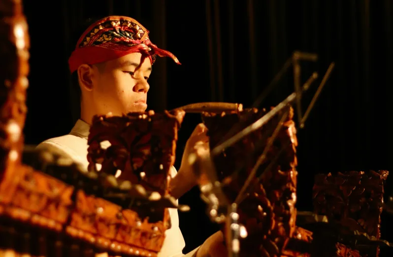 alat musik tradisional bali