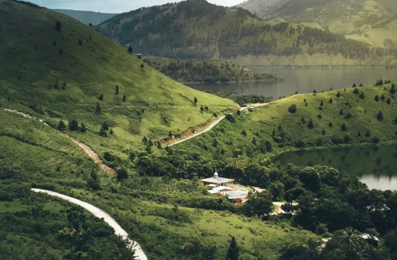 bukit holbung samosir