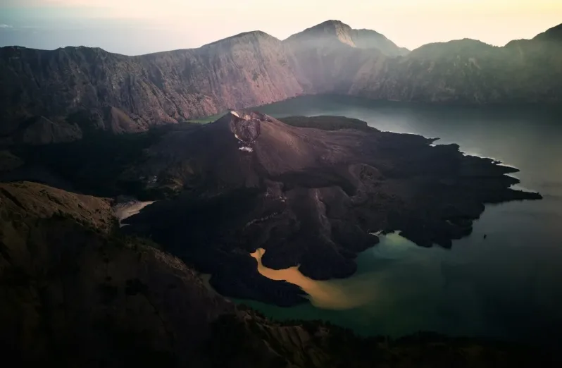 danau segara anak, kawah rinjani
