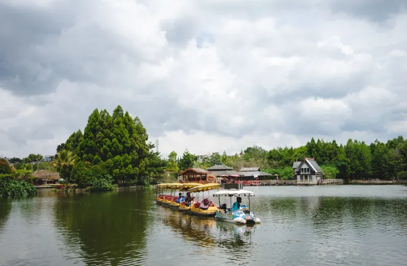 floating market lembang