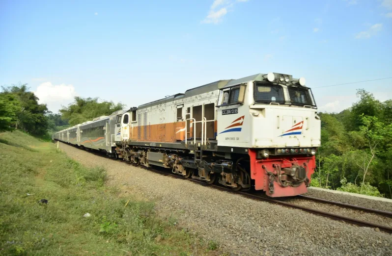 jadwal terbaru kereta api