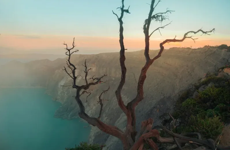 ijen blue fire, kawah ijen