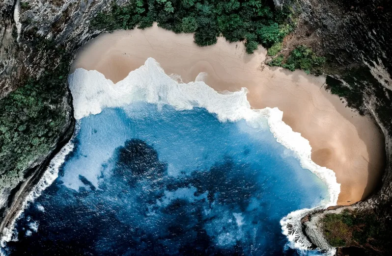 pantai bali untuk liburan