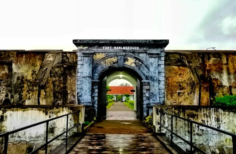 wisata fort marlborough