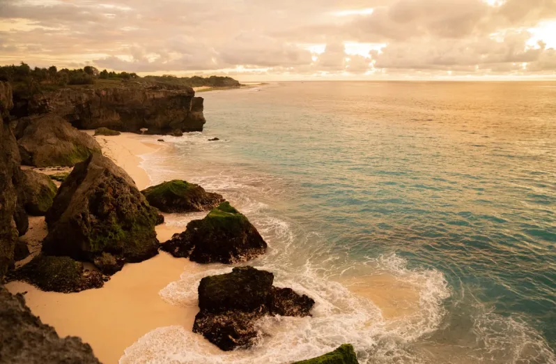 mandorak beach, pantai nihiwatu, sumba