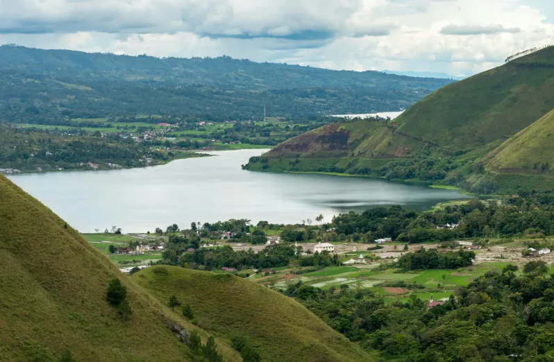 mitos danau toba