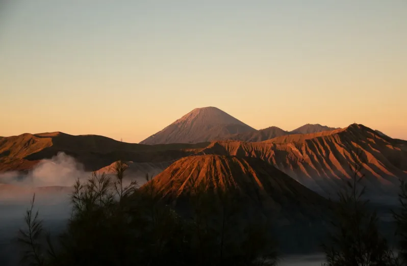 destinasi wisata gunung semeru