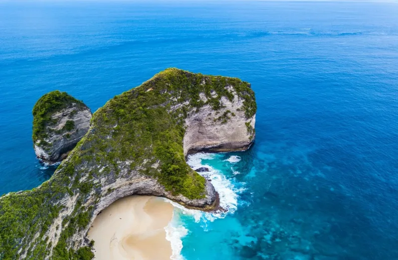 nusa penida bali kelingking beach