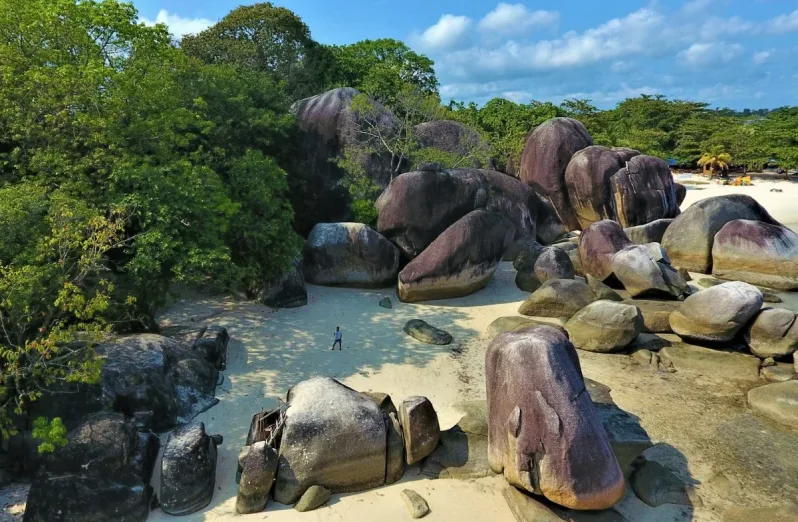 pantai tanjung tinggi, lokasi shooting film