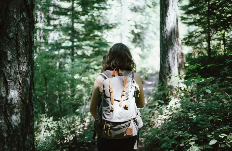 perlengkapan mendaki gunung untuk wanita