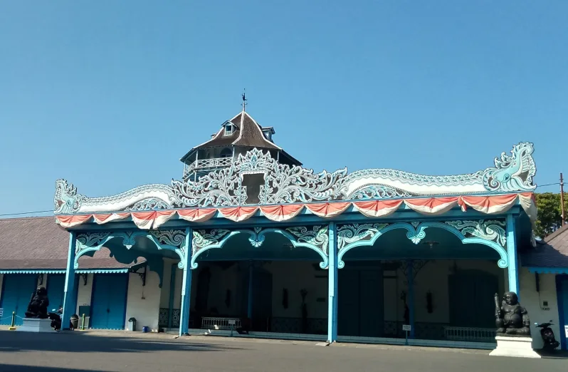 sejarah surakarta hadiningrat