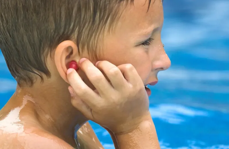 telinga sakit setelah berenang