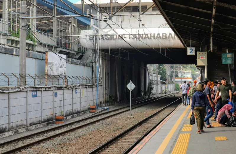 tempat kuliner sekitar stasiun tanah abang