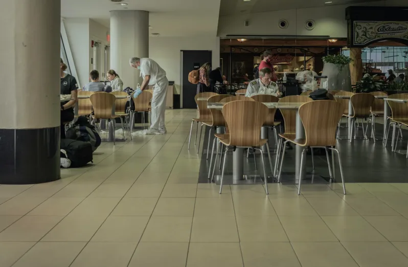 tempat makan dekat bandara soekarno hatta