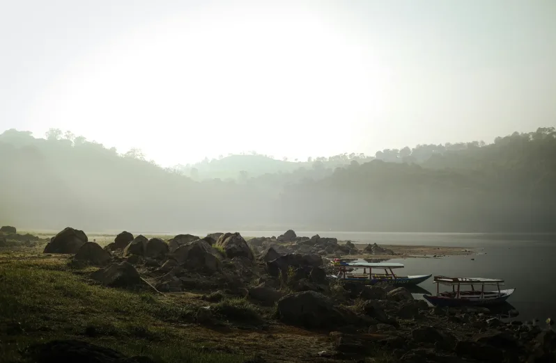 wisata romantis batu cinta situ patenggang