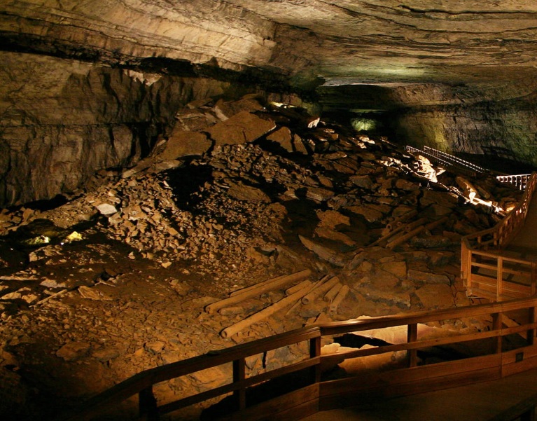 gua terindah di dunia