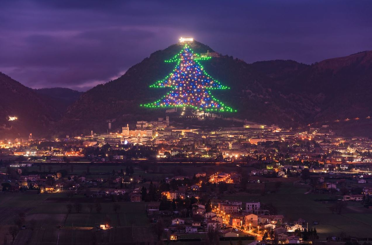pohon natal tercantik di dunia monte ignigo