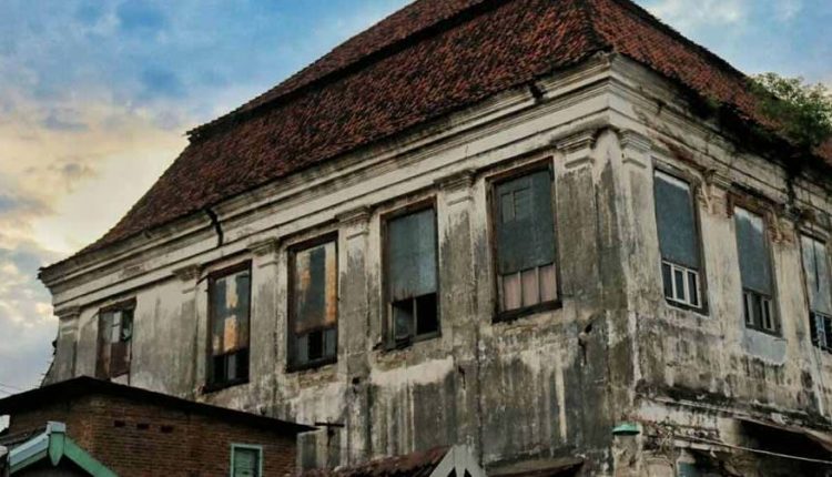 rumah paling angker di Indonesia Rumah Hantu Kupang