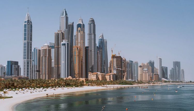 kota pekerja remote Dubai, Emirat Arab