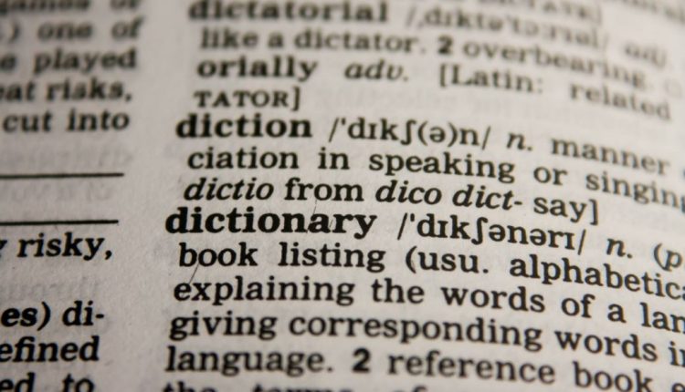 Buat kamus untuk hafal kosakata tips belajar bahasa asing untuk pemula