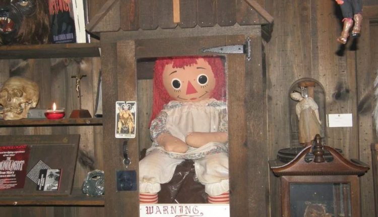 Boneka Annabelle boneka berhantu paling menyeramkan