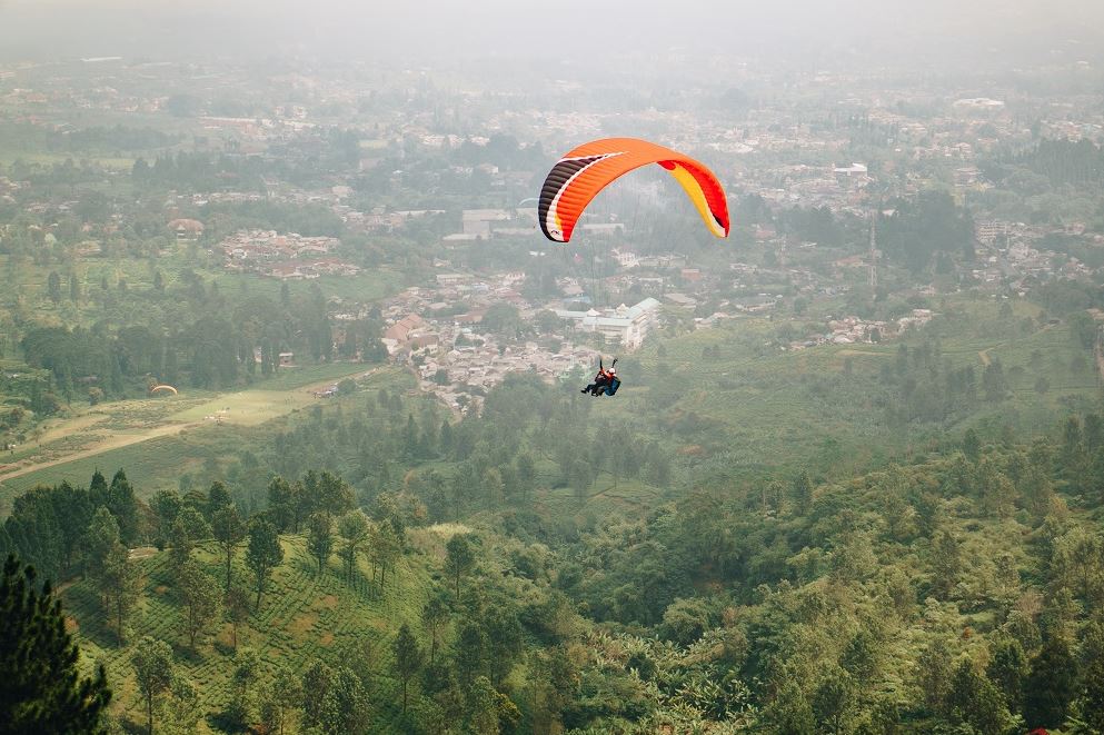 Gunung Mas, Bogor spot paralayang terbaik di Indonesia