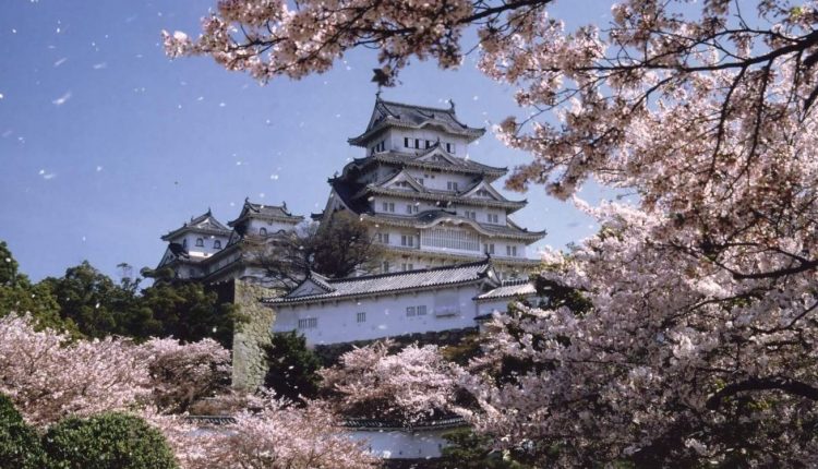 Himeji Castle kisah kastil berhantu di dunia