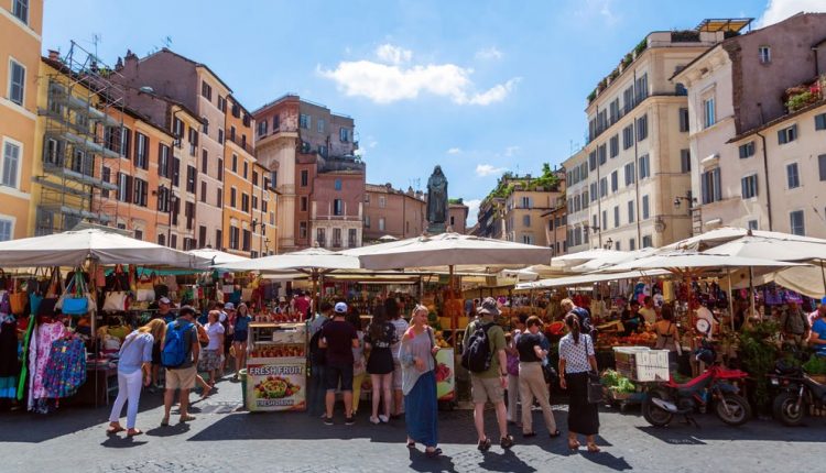 Campo de Fiori Market, Roma pasar tertua di dunia