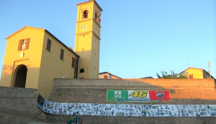 Gereja Tavullia valentino Rossi pensiun