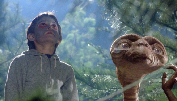rekomendasi film alien E.T. (1982)