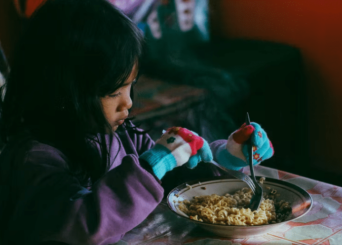 momen puasa masa kecil, setengah hari