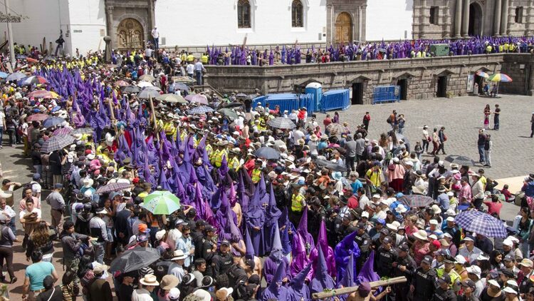 perayaan Jumat Agung di Quito