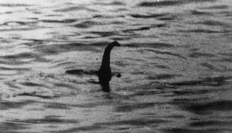 makhluk mitologi laut Loch Ness