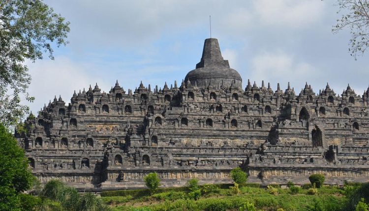 wisata sejarah di Indonesia Candi Borobudur