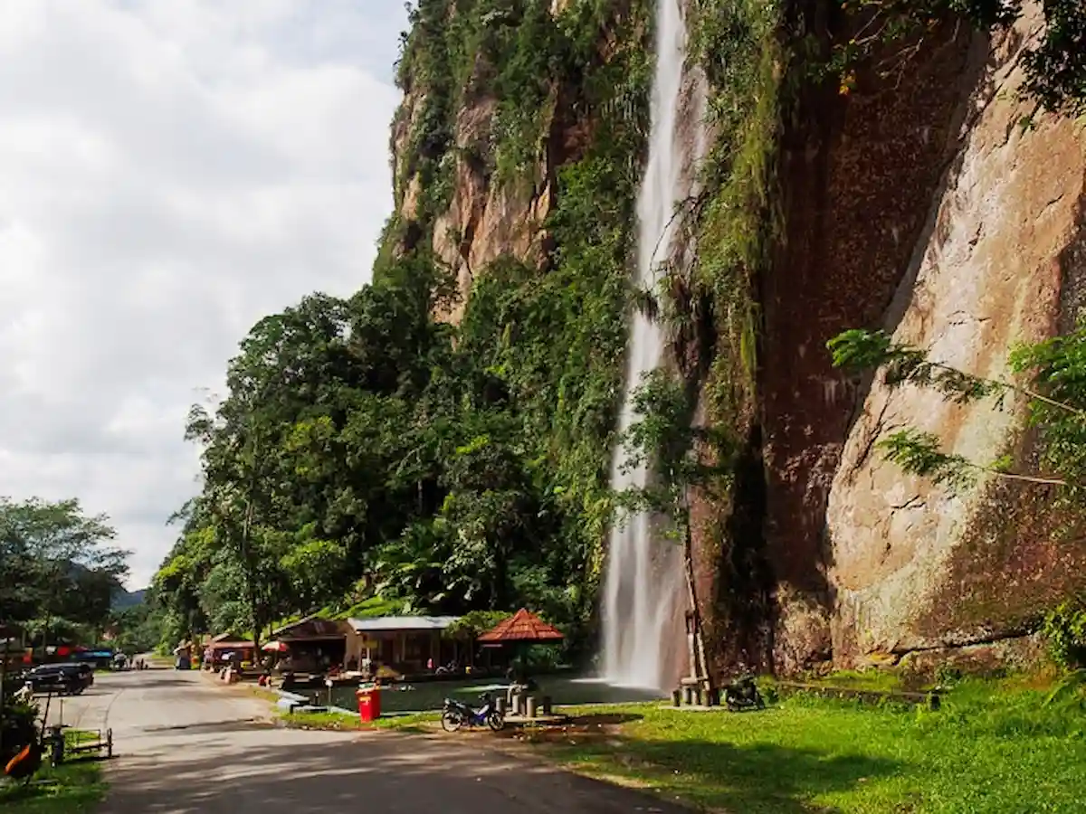 5 Air Terjun Tertinggi di Sumatera, Sudah Pernah ke Sana?