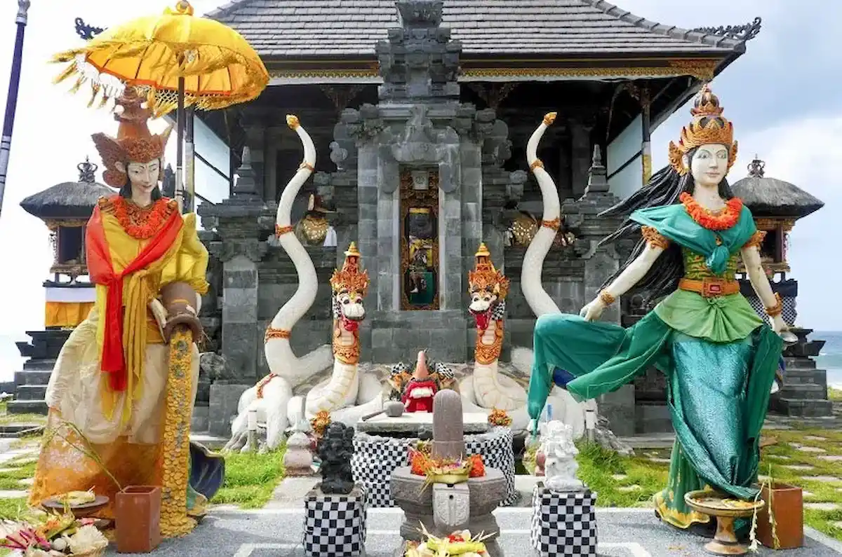 7 Tempat Melukat Di Ubud Yang Penuh Spiritualitas, Cek Ini!